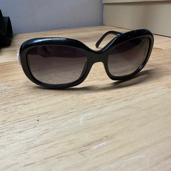 Chanel Sunglasses - Picture 7 of 11